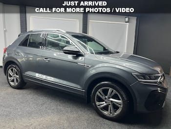 Used Volkswagen T-Roc 2023 for sale - 79843733: Photo
