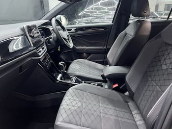 Used Volkswagen T-Roc 2023 for sale - 79843733: Photo