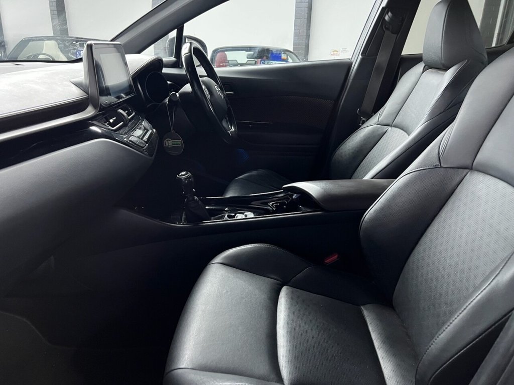 Used Toyota C-HR 2018 for sale - 77936111: Photo 6