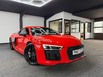 2017 (67) - 5.2 FSI V10 Plus Coupe 2dr Petrol S Tronic quattro Euro 6 (s/s) (610 ps)