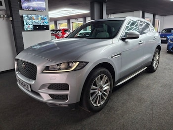 Used Jaguar F-Pace 2016 for sale - 76148105: Photo 2