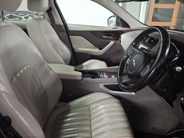 Used Jaguar F-Pace 2016 for sale - 76148105: Photo 5