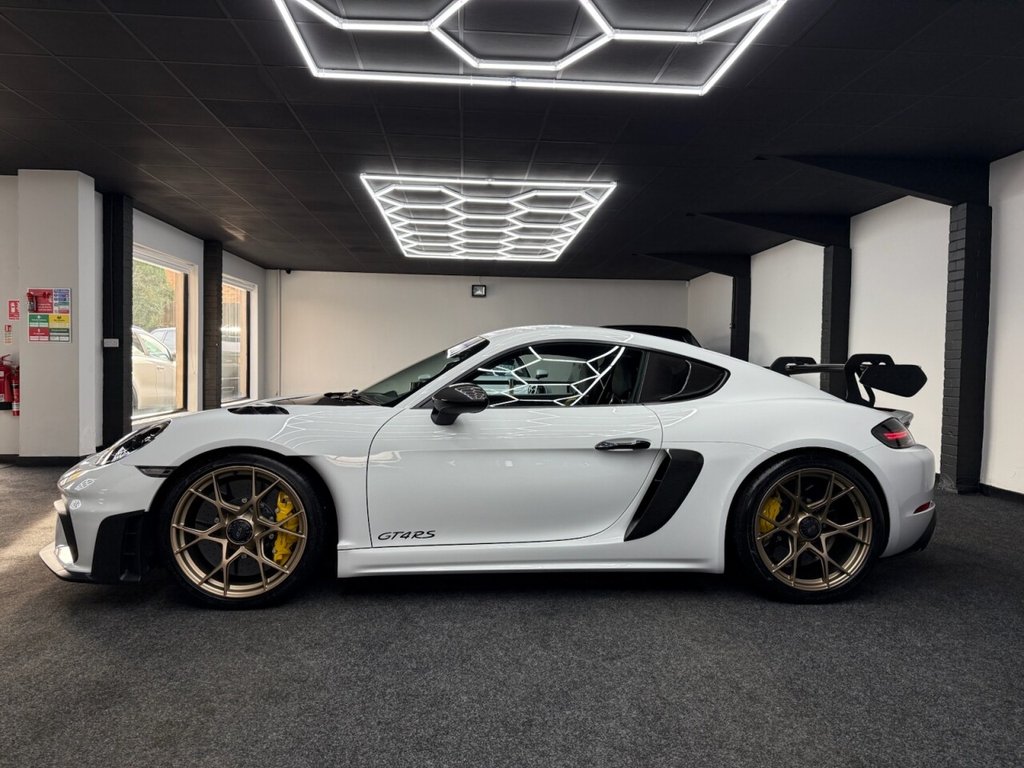 Used Porsche Cayman 2025 for sale - 76590828: Photo 3