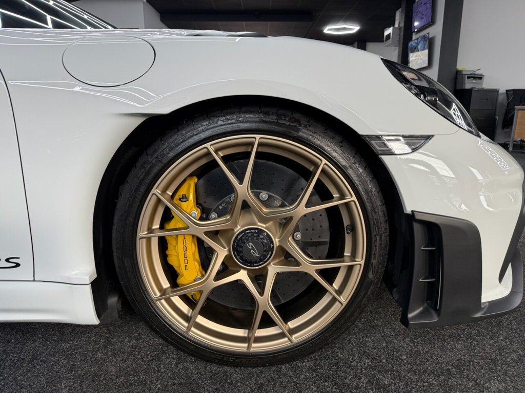 Used Porsche Cayman 2025 for sale - 76590828: Photo 40