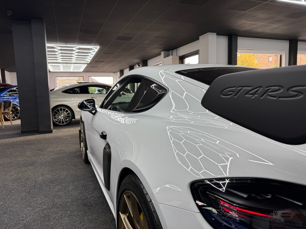 Used Porsche Cayman 2025 for sale - 76590828: Photo 5