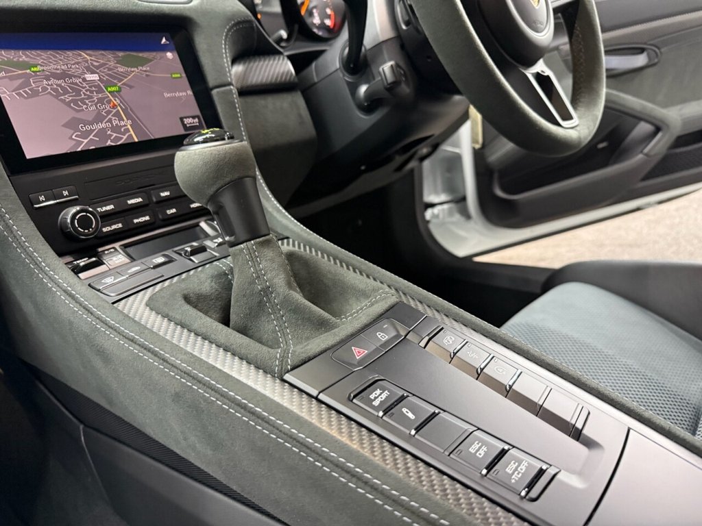 Used Porsche Cayman 2025 for sale - 76590828: Photo 50