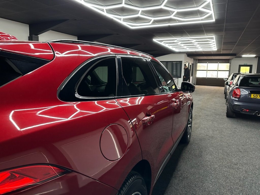 Used Jaguar F-Pace 2019 for sale - 76303793: Photo 11