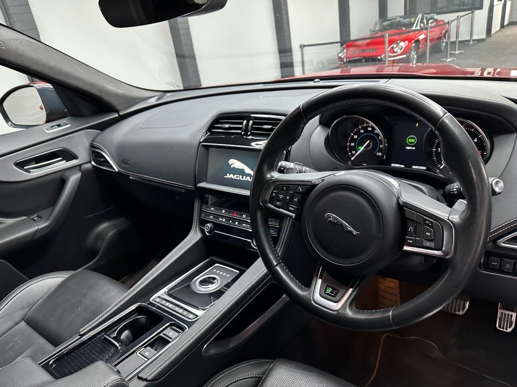 Used Jaguar F-Pace 2019 for sale - 76303793: Photo 34