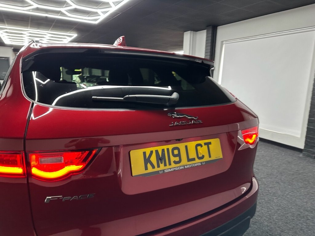 Used Jaguar F-Pace 2019 for sale - 76303793: Photo 8