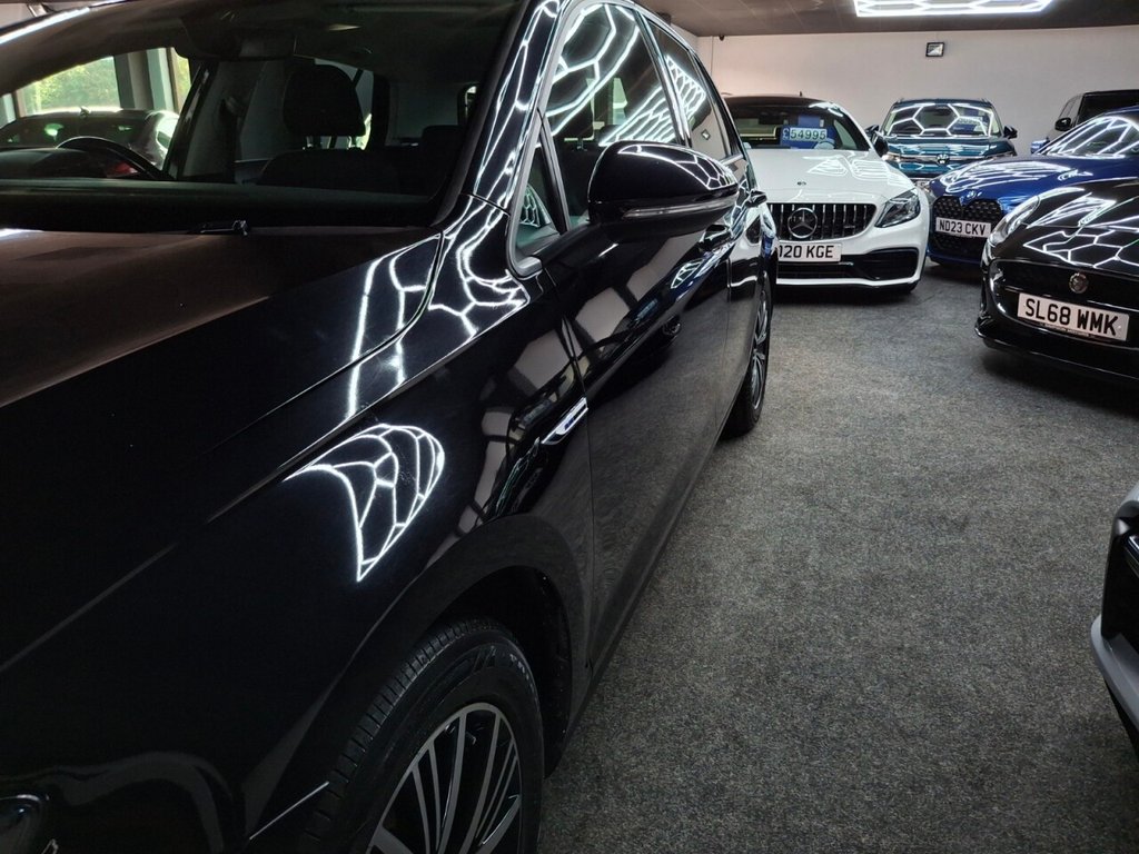 Used Volkswagen Golf 2019 for sale - 76081136: Photo 21