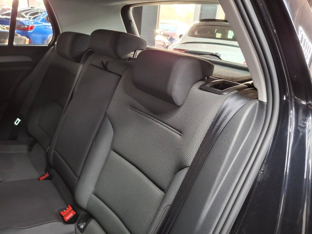 Used Volkswagen Golf 2019 for sale - 76081136: Photo 42