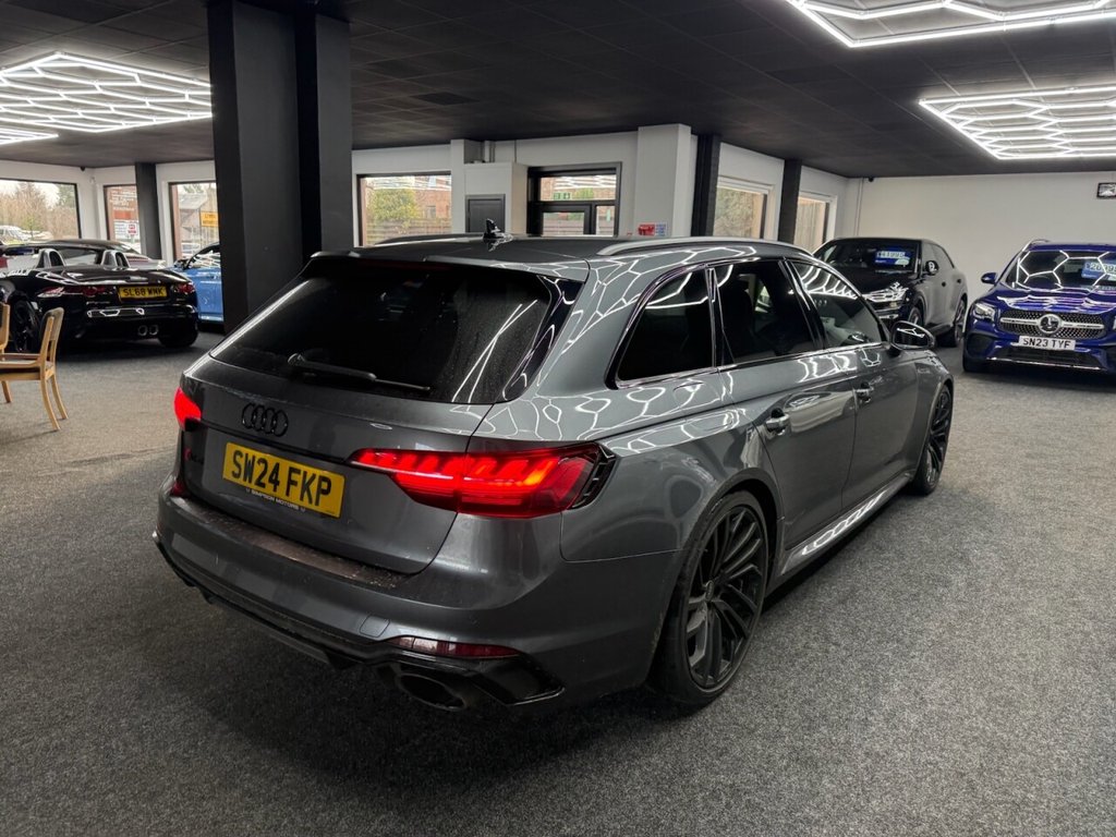 Used Audi RS4 2024 for sale - 76986272: Photo 4