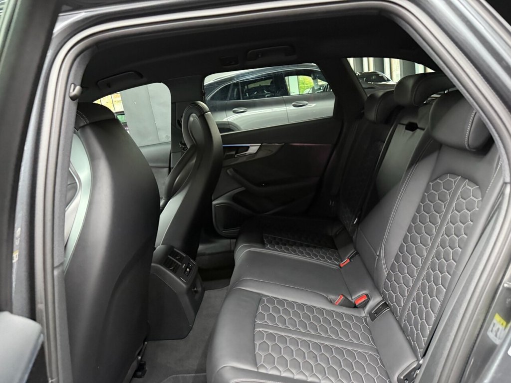 Used Audi RS4 Avant 2024 for sale - 76986272: Photo 48