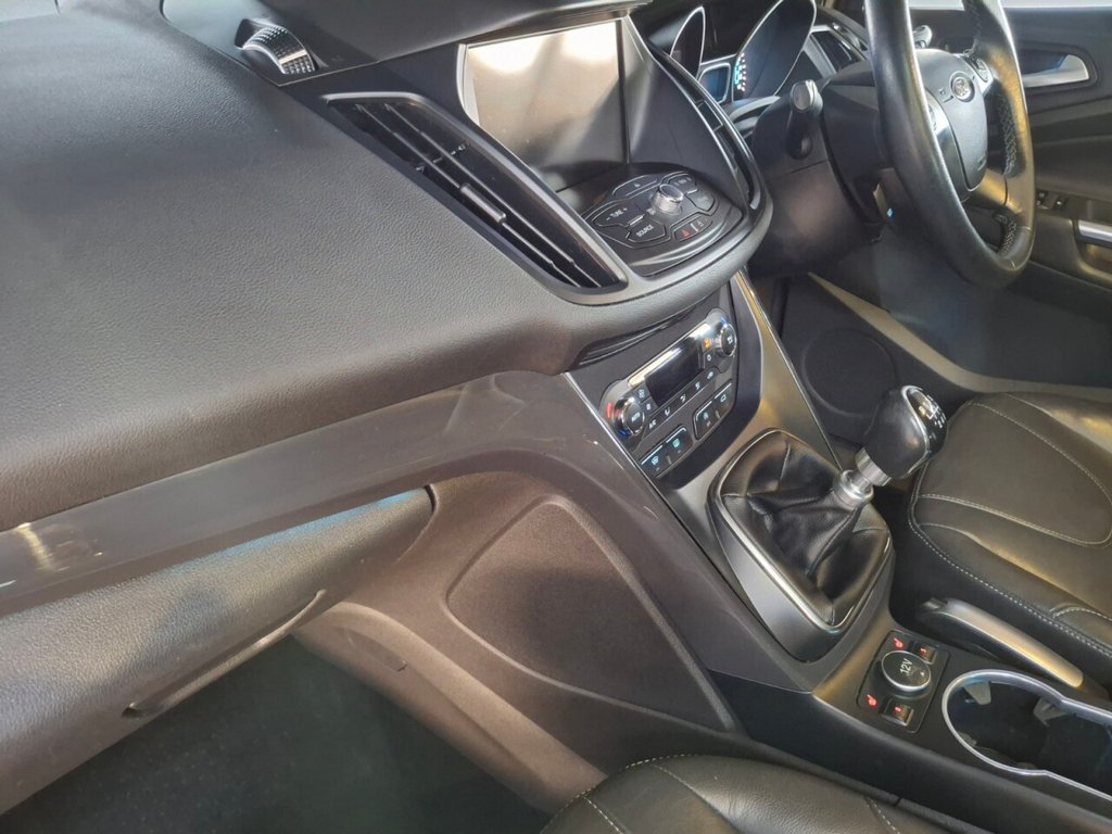 Used Ford Kuga 2015 for sale - 76582147: Photo 29