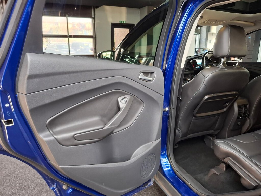 Used Ford Kuga 2015 for sale - 76582147: Photo 41