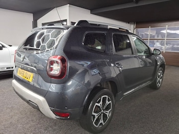 Used Dacia Duster 2018 for sale - 76986397: Photo