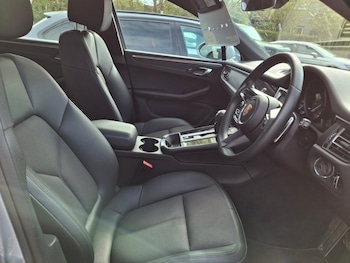 Used Porsche Macan 2022 for sale - 78315656: Photo