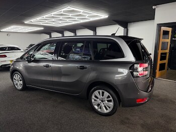 Used Citroen Grand C4 Picasso 2017 for sale - 77805892: Photo