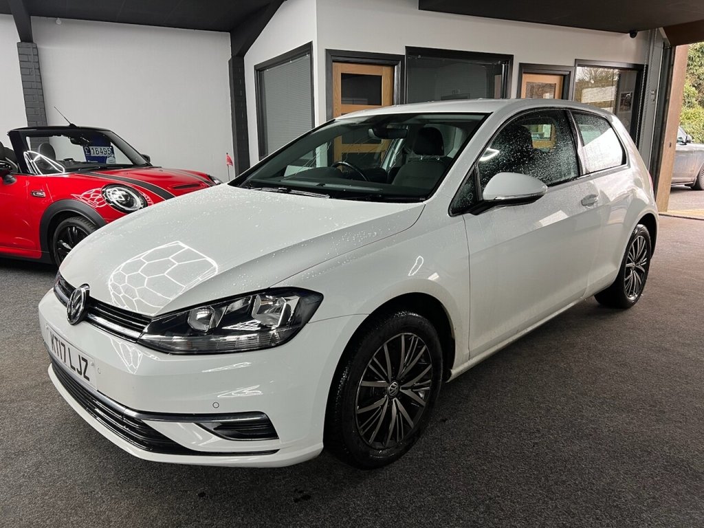 Used Volkswagen Golf 2017 for sale - 78145086: Photo 2