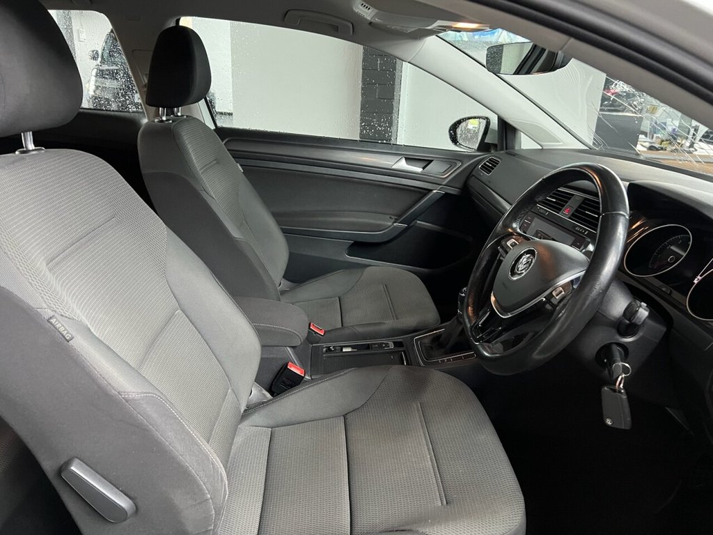 Used Volkswagen Golf 2017 for sale - 78145086: Photo 5