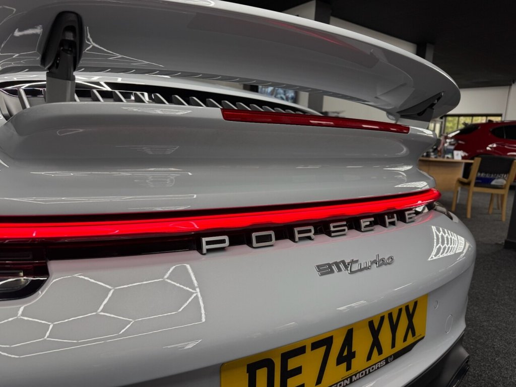 Used Porsche 911 2024 for sale - 76923223: Photo 14