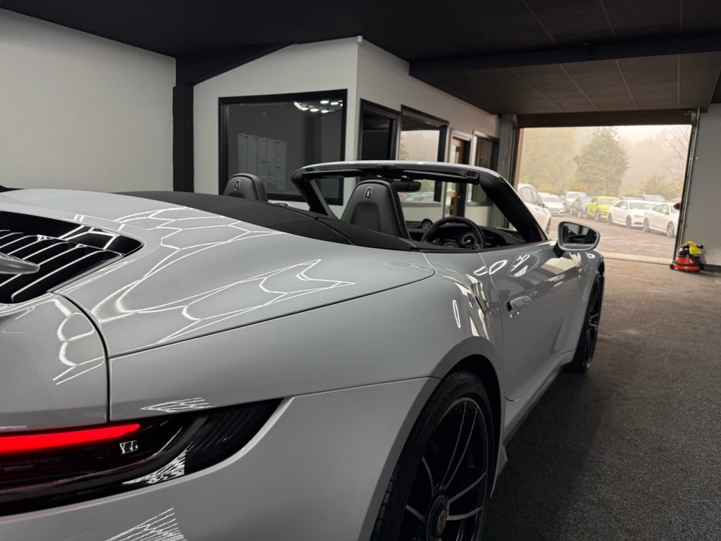 Used Porsche 911 2024 for sale - 76923223: Photo 15