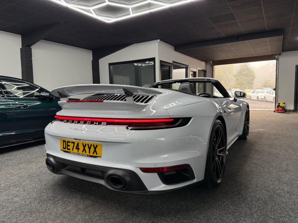 Used Porsche 911 2024 for sale - 76923223: Photo 17