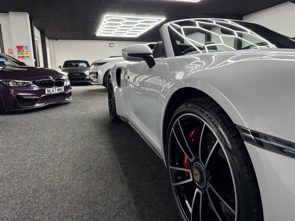 Used Porsche 911 2024 for sale - 76923223: Photo 23