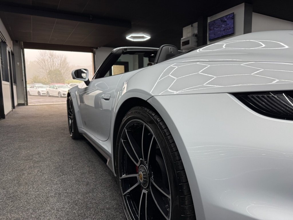 Used Porsche 911 2024 for sale - 76923223: Photo 9