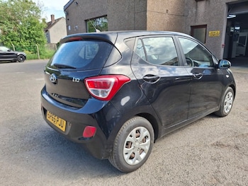 Used Hyundai i10 2015 for sale - 78912647: Photo