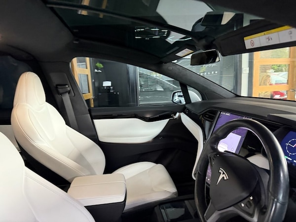 Used Tesla Model X 2020 for sale - 76256081: Photo 30