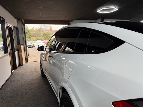 Used Tesla Model X 2020 for sale - 76256081: Photo 5