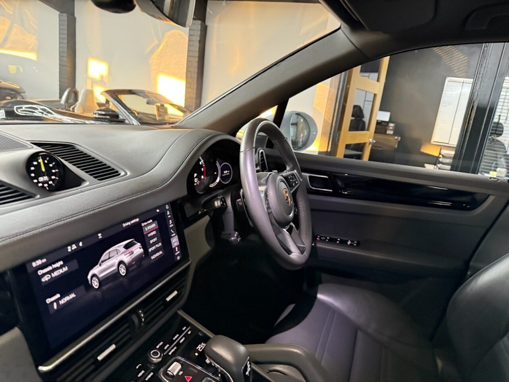 Used Porsche Cayenne 2019 for sale - 76582706: Photo 31