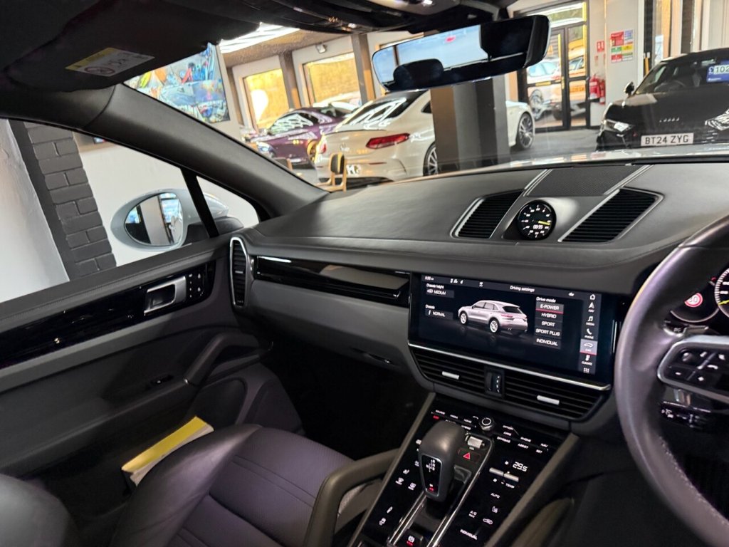 Used Porsche Cayenne 2019 for sale - 76582706: Photo 37