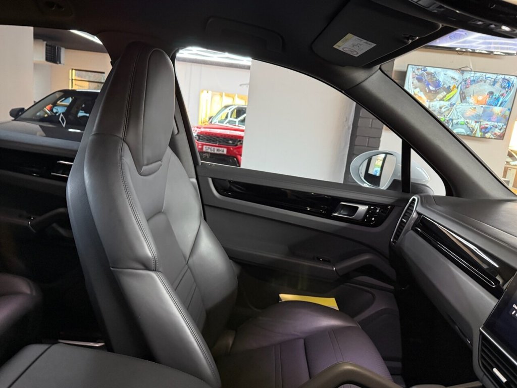 Used Porsche Cayenne 2019 for sale - 76582706: Photo 38