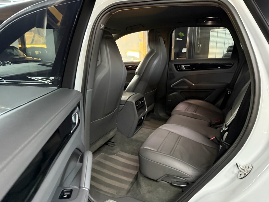 Used Porsche Cayenne 2019 for sale - 76582706: Photo 42