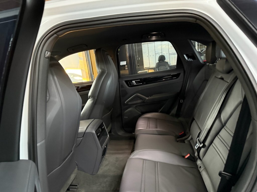 Used Porsche Cayenne 2019 for sale - 76582706: Photo 43