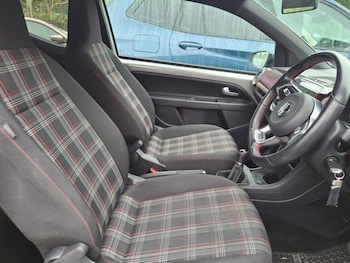 Used Volkswagen up! 2018 for sale - 78758188: Photo