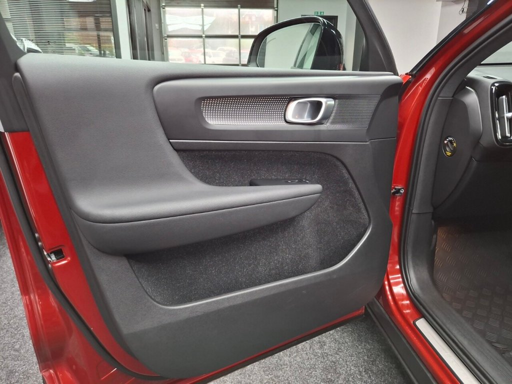 Used Volvo XC40 2020 for sale - 76768801: Photo 24