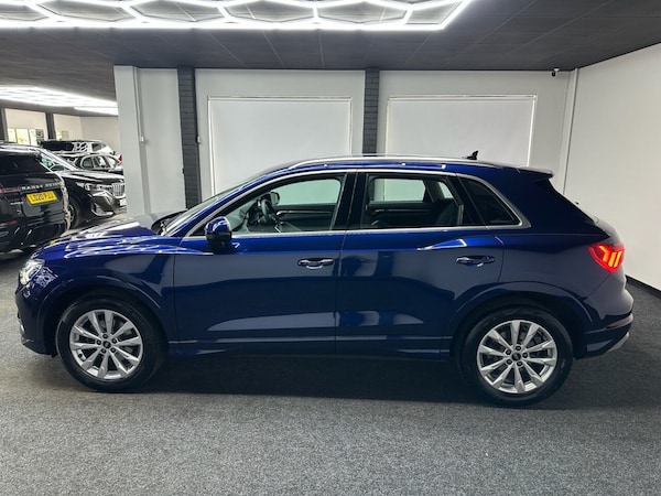 Used Audi Q3 2022 for sale - 74112510: Photo 3