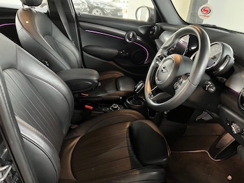 Used MINI Hatch 2022 for sale - 79260095: Photo