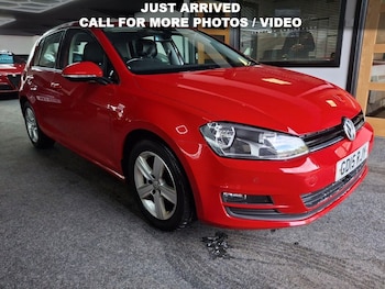 Volkswagen - Golf