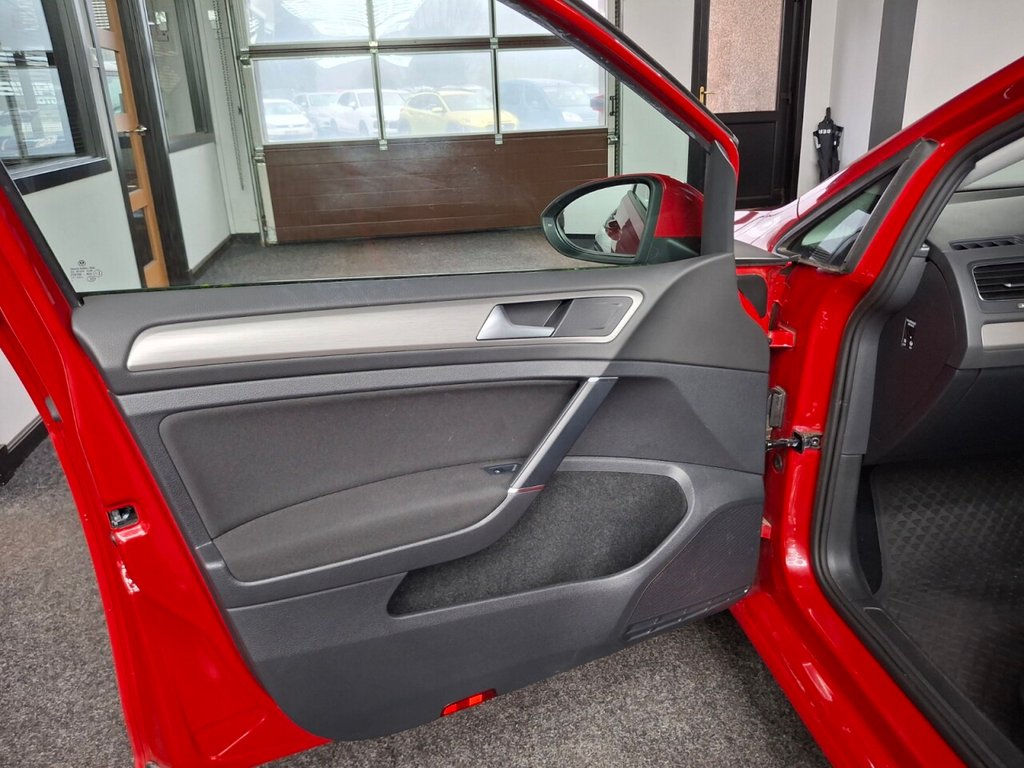 Used Volkswagen Golf 2015 for sale - 76202485: Photo 23