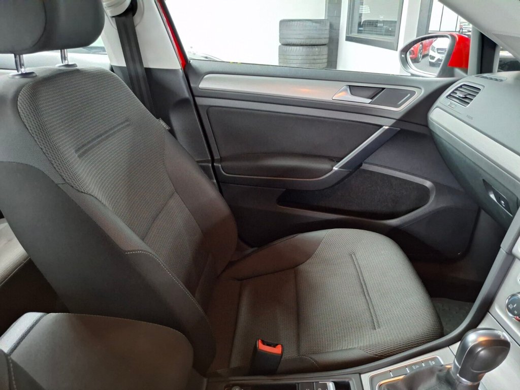 Used Volkswagen Golf 2015 for sale - 76202485: Photo 32