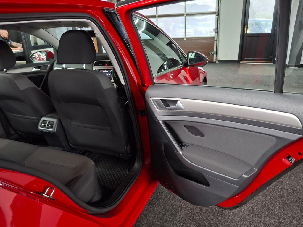 Used Volkswagen Golf 2015 for sale - 76202485: Photo 37