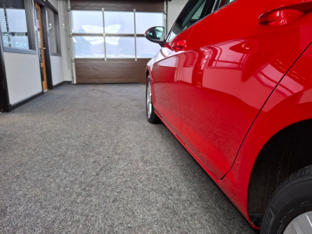 Used Volkswagen Golf 2015 for sale - 76202485: Photo 6