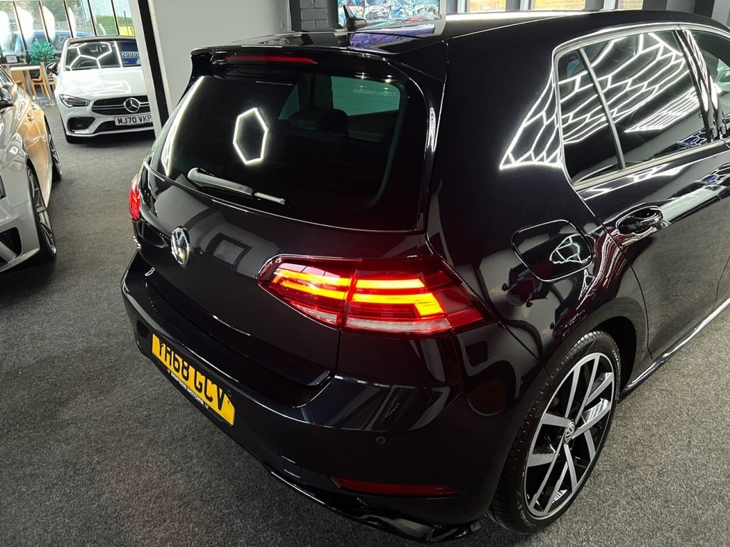Used Volkswagen Golf 2018 for sale - 76986094: Photo 11