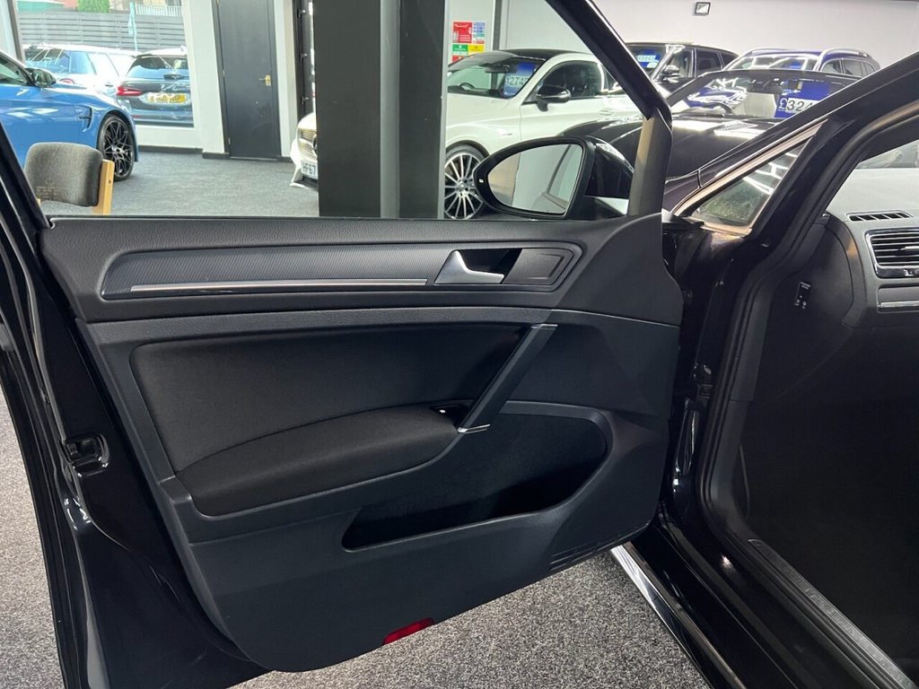 Used Volkswagen Golf 2018 for sale - 76986094: Photo 24