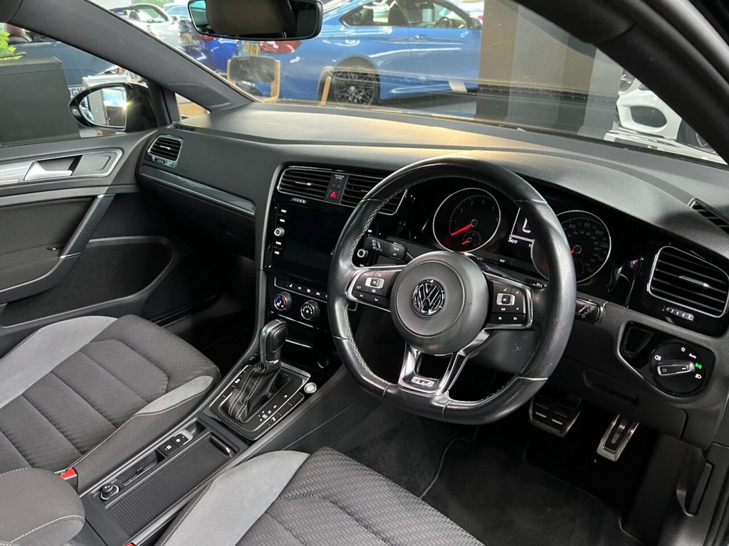 Used Volkswagen Golf 2018 for sale - 76986094: Photo 35
