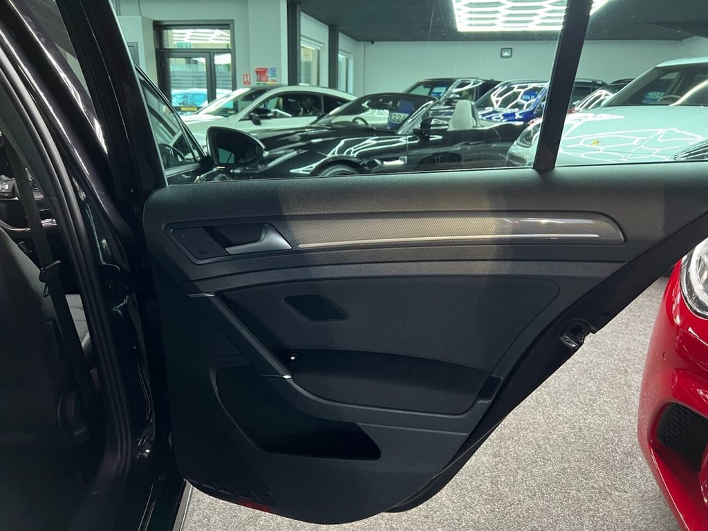 Used Volkswagen Golf 2018 for sale - 76986094: Photo 37